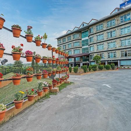 The Chinar Srinagar Hotel Bagian luar foto